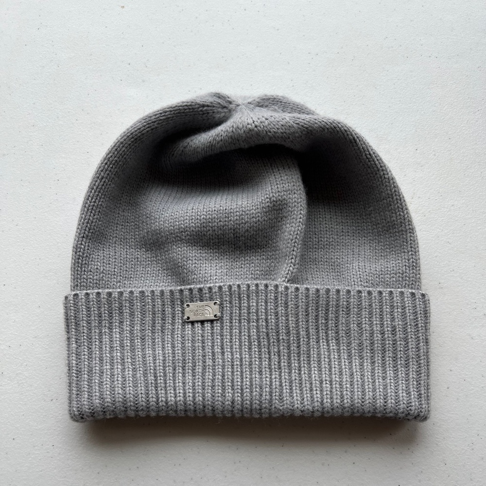 The North Face Women’s Hat (like new)
